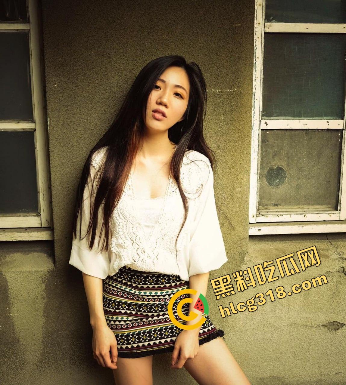 周日约炮敏感肌白丝女大『李延倩』轻揉一下就潮喷，揉两下水喷不停，比吃药还猛这怎么停下来！