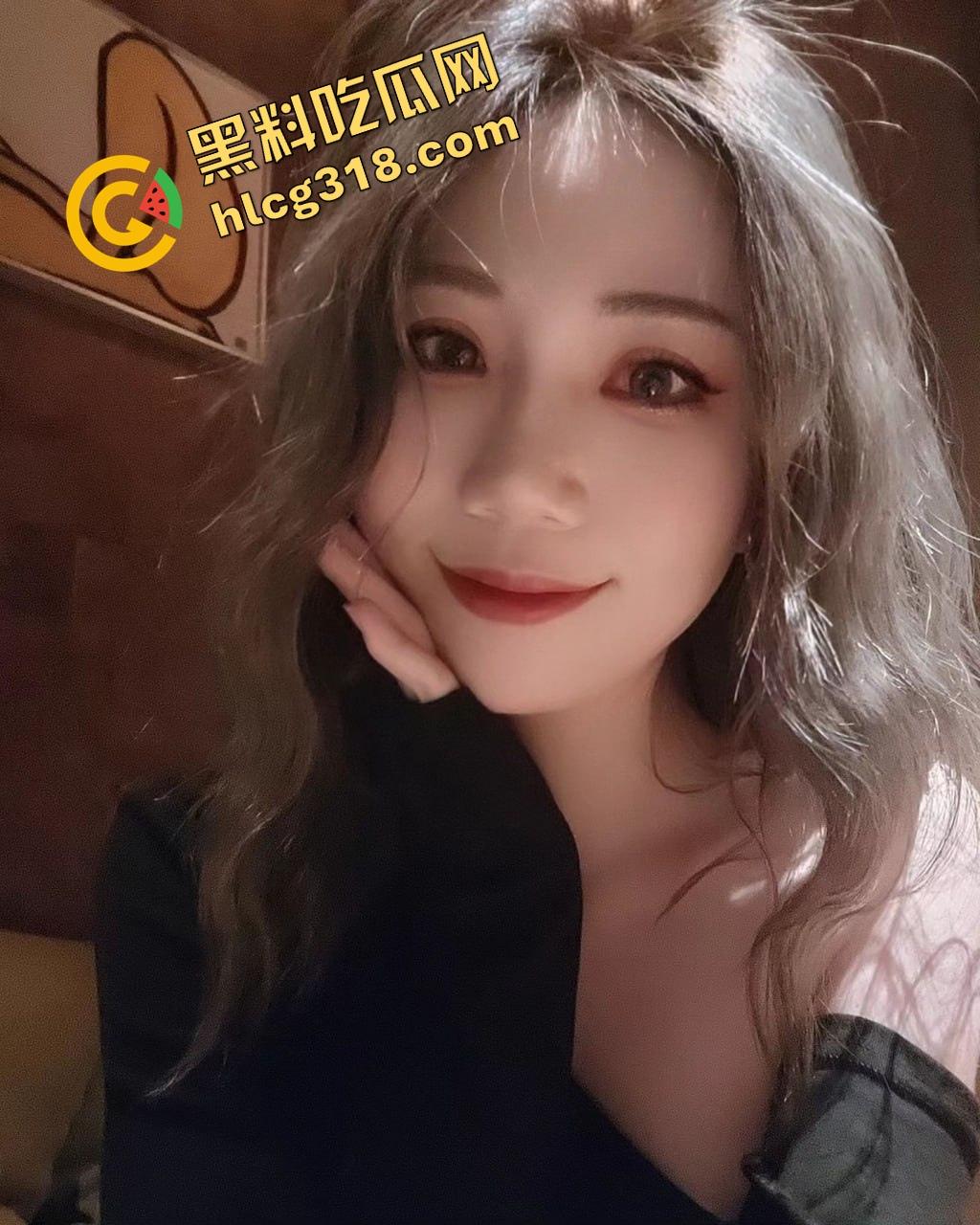 周日约炮敏感肌白丝女大『李延倩』轻揉一下就潮喷,揉两下水喷不停,比吃药还猛这怎么停下来!-6