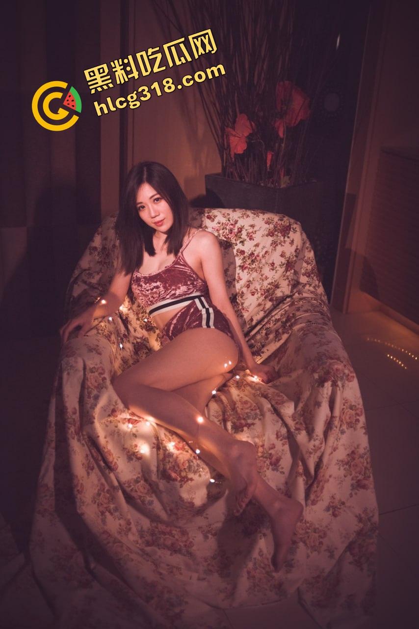 周日约炮敏感肌白丝女大『李延倩』轻揉一下就潮喷,揉两下水喷不停,比吃药还猛这怎么停下来!-7