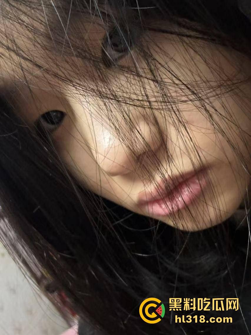 泉州职业学院乖巧学妹【陈爱婷】网调视频被渣男外泄 ，逼脸同框高清自拍，纯情少女沦为黄网贴吧红人！