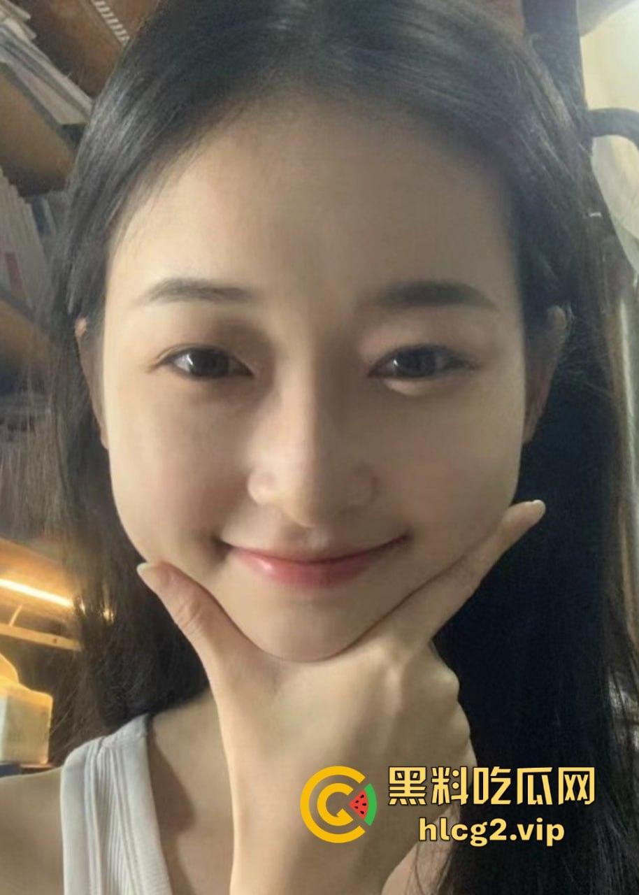 清纯女神赵思燕堕落!SM调教视频曝光,南艺校花沦为金主玩物!-2