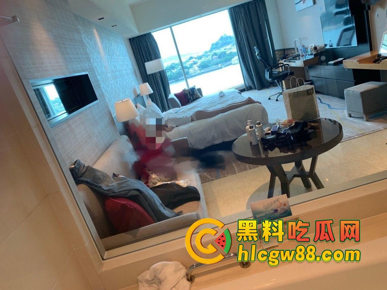 机长吃完鲍鱼不想认账?吉祥航空爆出色胆包天事件,空姐床照遭流出只因拒绝被机长白嫖!-10