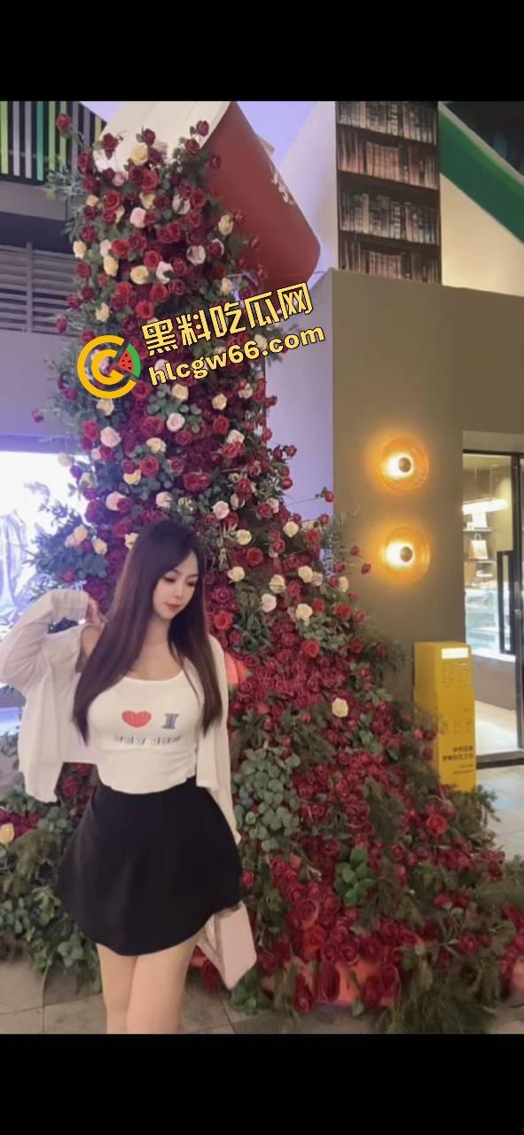 国产重口熟女扩张新高度!鲍鱼滴蜡开花,玩得一点不比洋人差!中国骚货照样能玩翻欧美,创意玩法干翻全网!-4