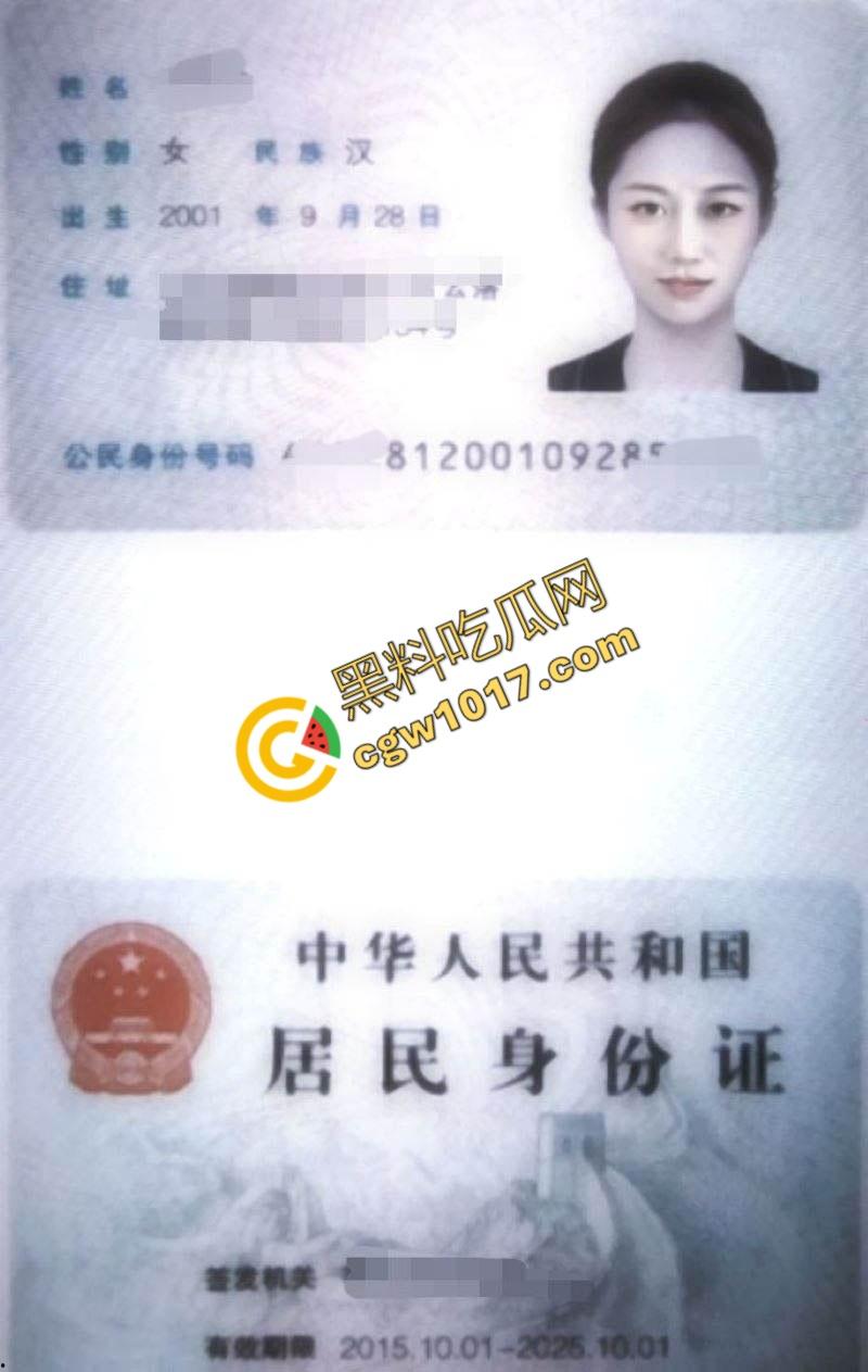 南京艺术学院大一学生妹【刘丽雯】酒店开房被学长调教，跪地深喉，吞屌浪叫，嫩逼后入喷汁成母狗！