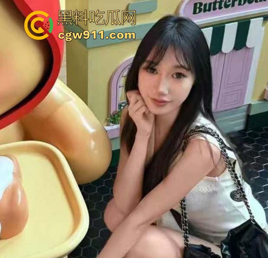 合肥大学大二学生【严慧莉】极品性感学姐被富二代轻松拿下，跪舔粗硬鸡巴，无套后入，淫话连篇！