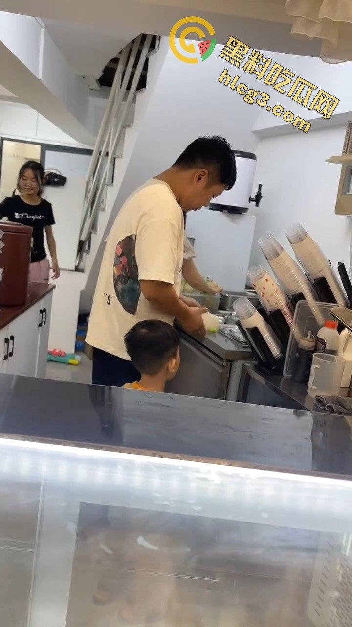 广州蛋糕店老板的秘密!监控曝光:店内性爱一幕令人瞠目结舌-3