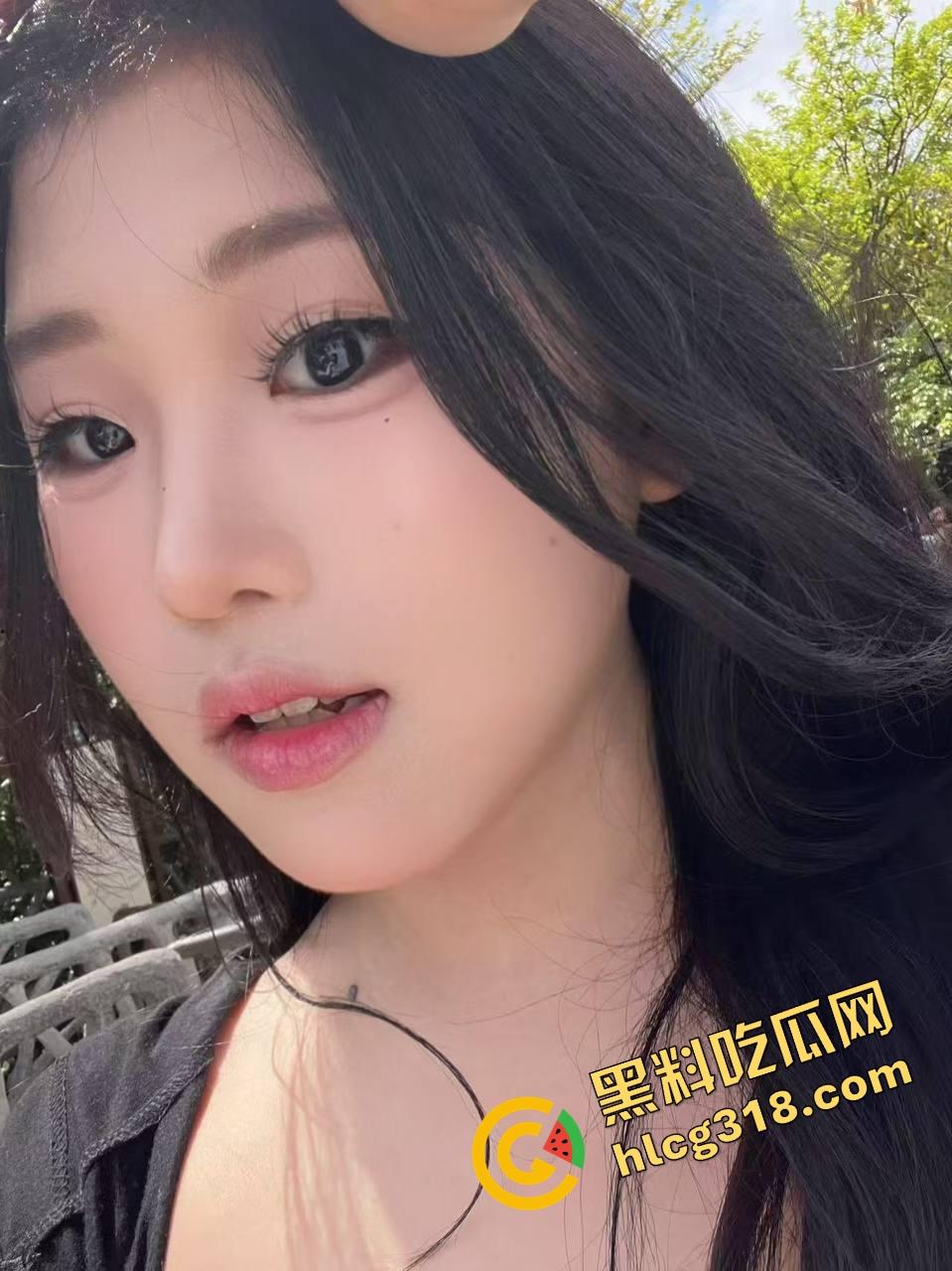 群友跑摩的累成狗,想打一炮结果进来个疯癫女大,洗澡洗到自嗨跳舞,这炮宁愿退钱也不打了!-3