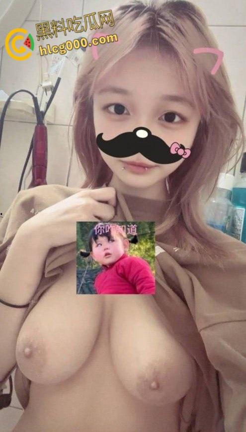 抖音网红【吕芊颖】,真实露脸口交后入视频泄露,纹身小太妹性感巨乳,翘臀高崛骚穴被男友一插到底!-5