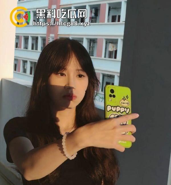 看似钓鱼却反被钓 岭南师范学院气质反差御姐【李慧】软件约炮渣男被无情曝光!-5