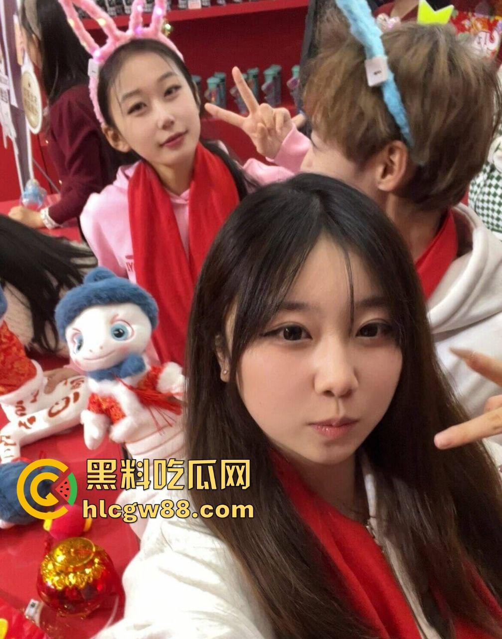 辽宁传媒播音系【关雯璐】清纯播音妹变大烧包母狗,酒吧乱搞潮喷高潮脸,绿帽男投稿视频求爆射!-4