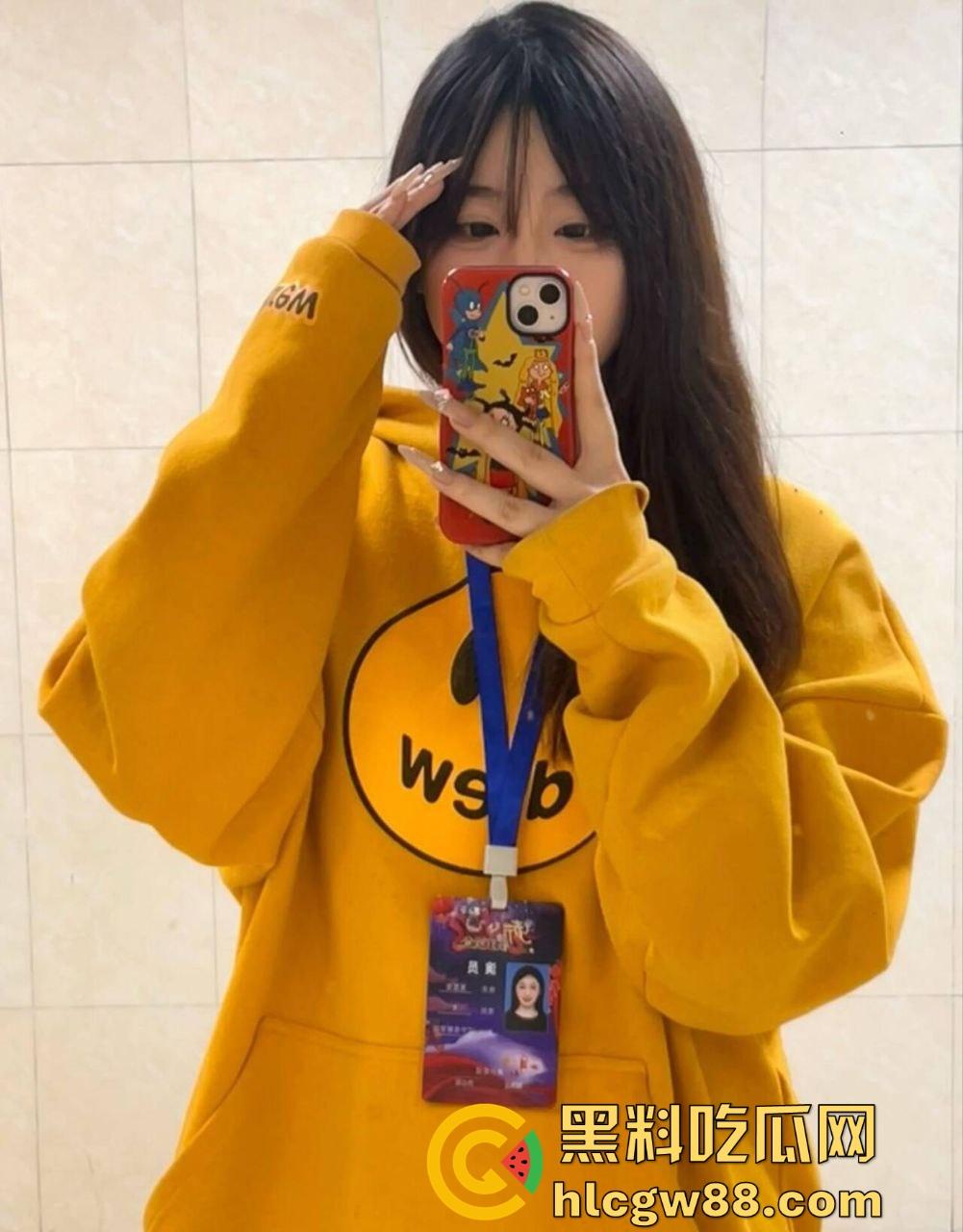 辽宁传媒播音系【关雯璐】清纯播音妹变大烧包母狗,酒吧乱搞潮喷高潮脸,绿帽男投稿视频求爆射!-7