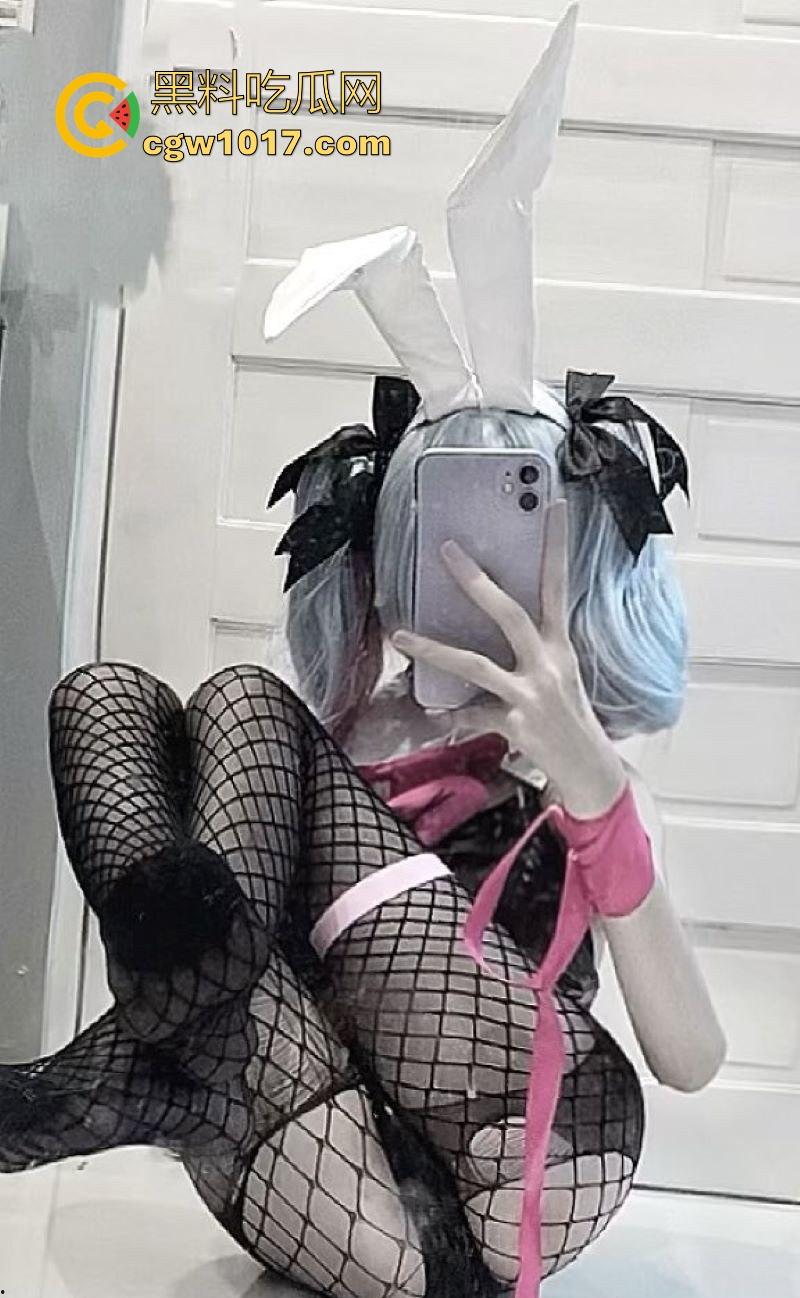 外网极品萝莉福利姬【凄】cos园丁蓝闺惊梦,极品白虎嫩逼插假鸡巴,反差到肾虚!-6