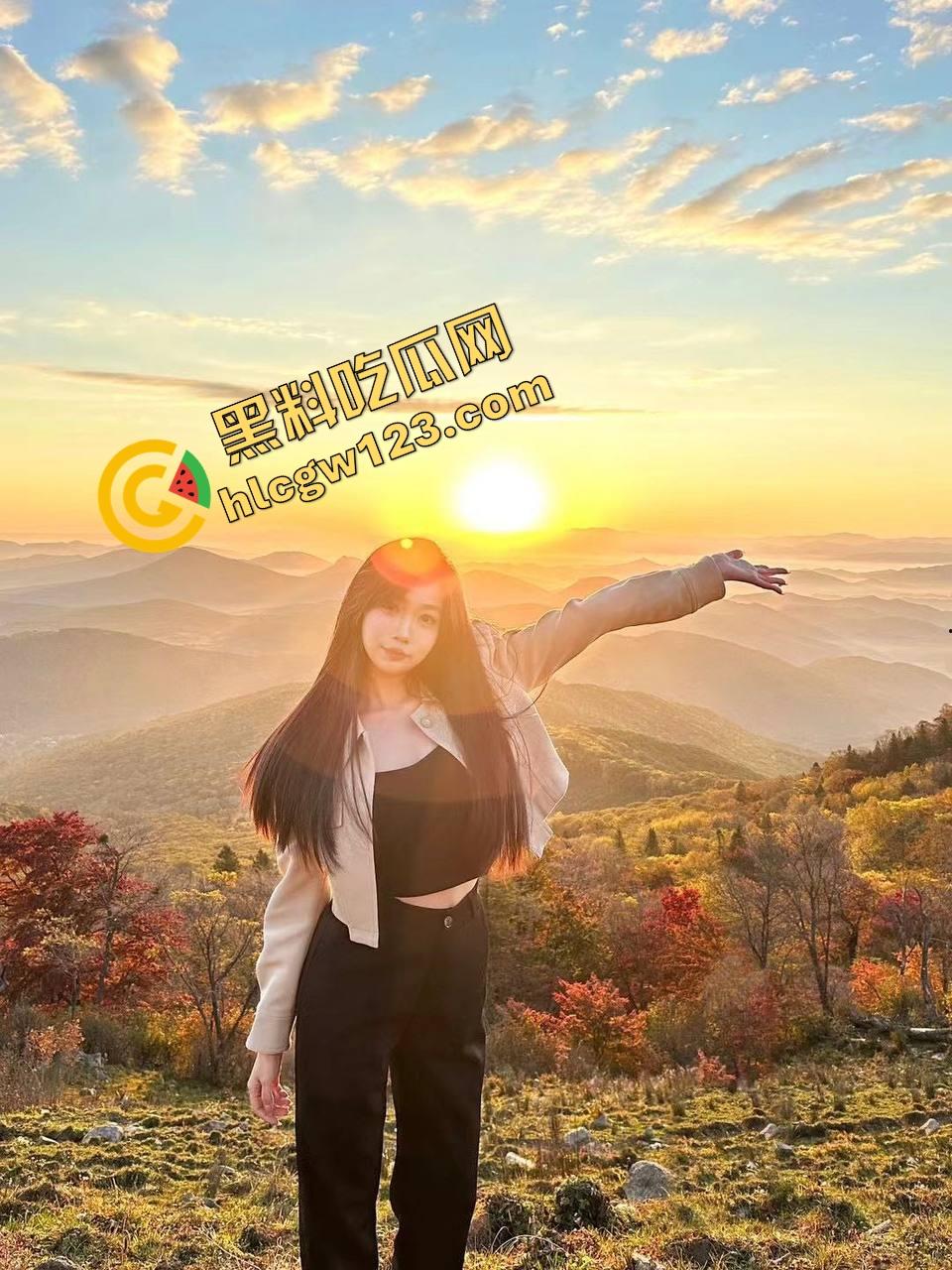 广东骚妹新招数流出,口交不加糖不带感,嘴含跳跳糖猛舔猛炸,龟头被炸成炮仗鸡炸得滋滋响!-2