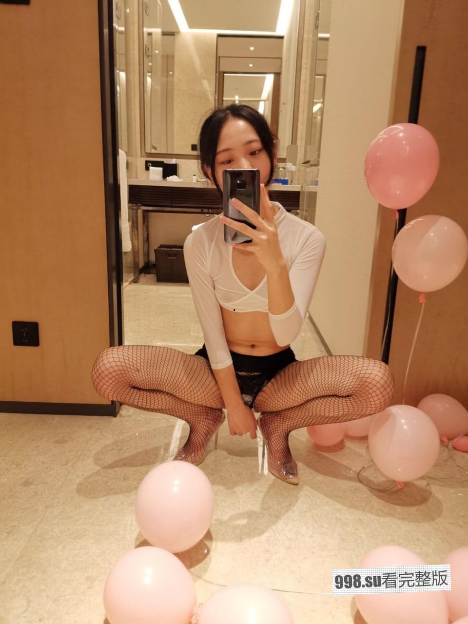 【反差女友】丝袜骚女友真实露脸放送附生活照-2