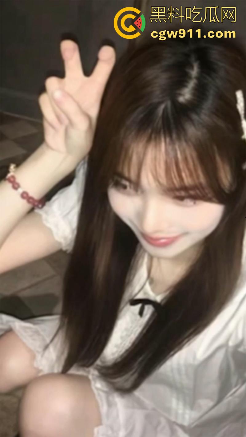 四川师范超嫩美少女【刘熙莹】,表面嫩妹女神,私下却是妓女骚逼,为钱被金主包养,掐脖被爆操视频曝光!-10