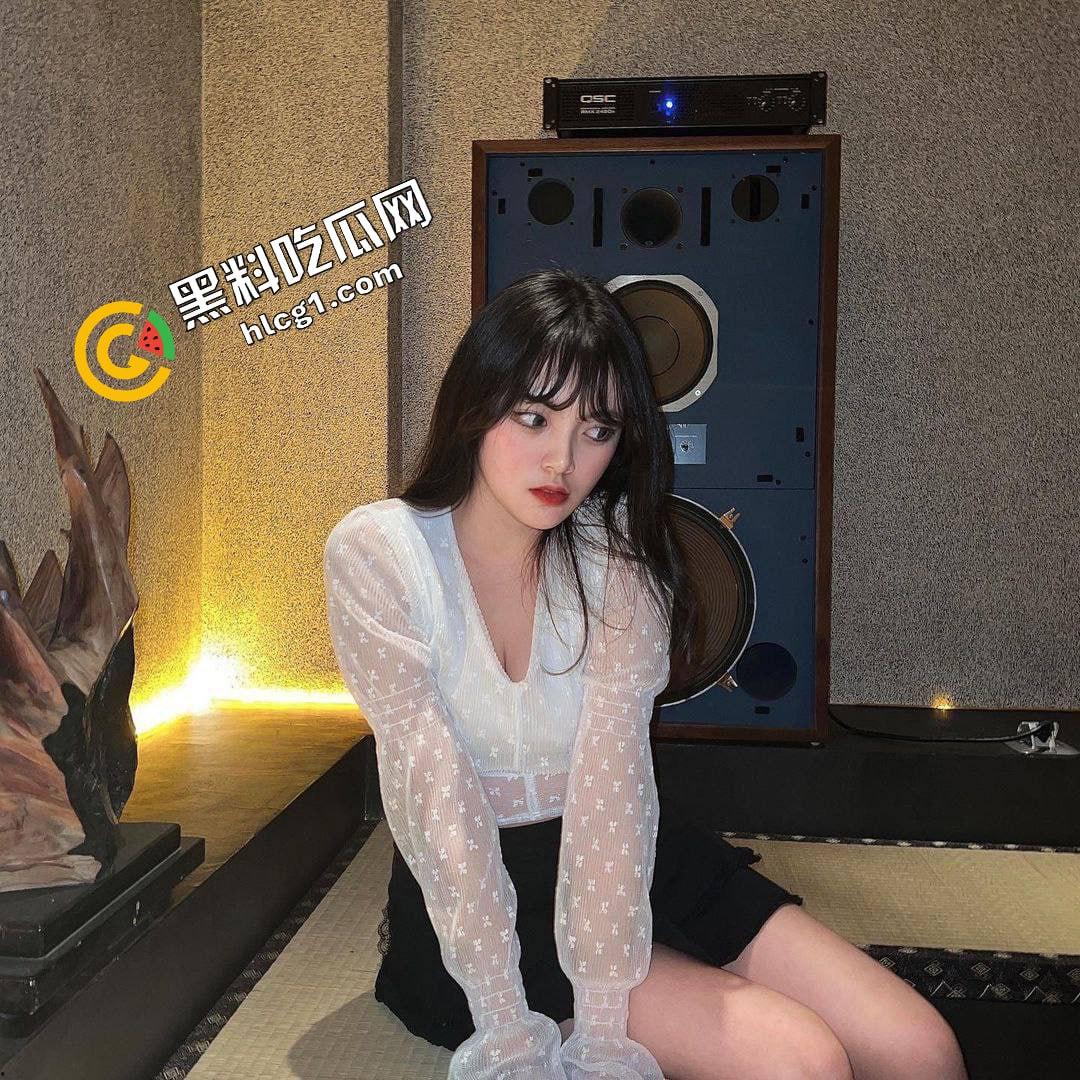 西安翻译学院小母狗，别看04年的但是真的早熟，视频外泄让人直呼过瘾！