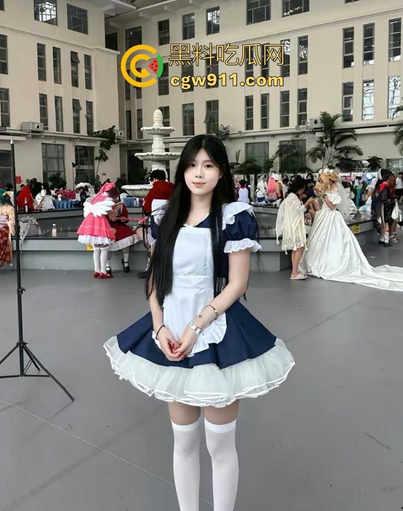 河北肃宁颜值小美【陈丽芬】清纯学妹穿情趣黑丝,撅臀挨操超会呻吟,小穴黝黑淫水泛滥,纯反差骚婊!-4