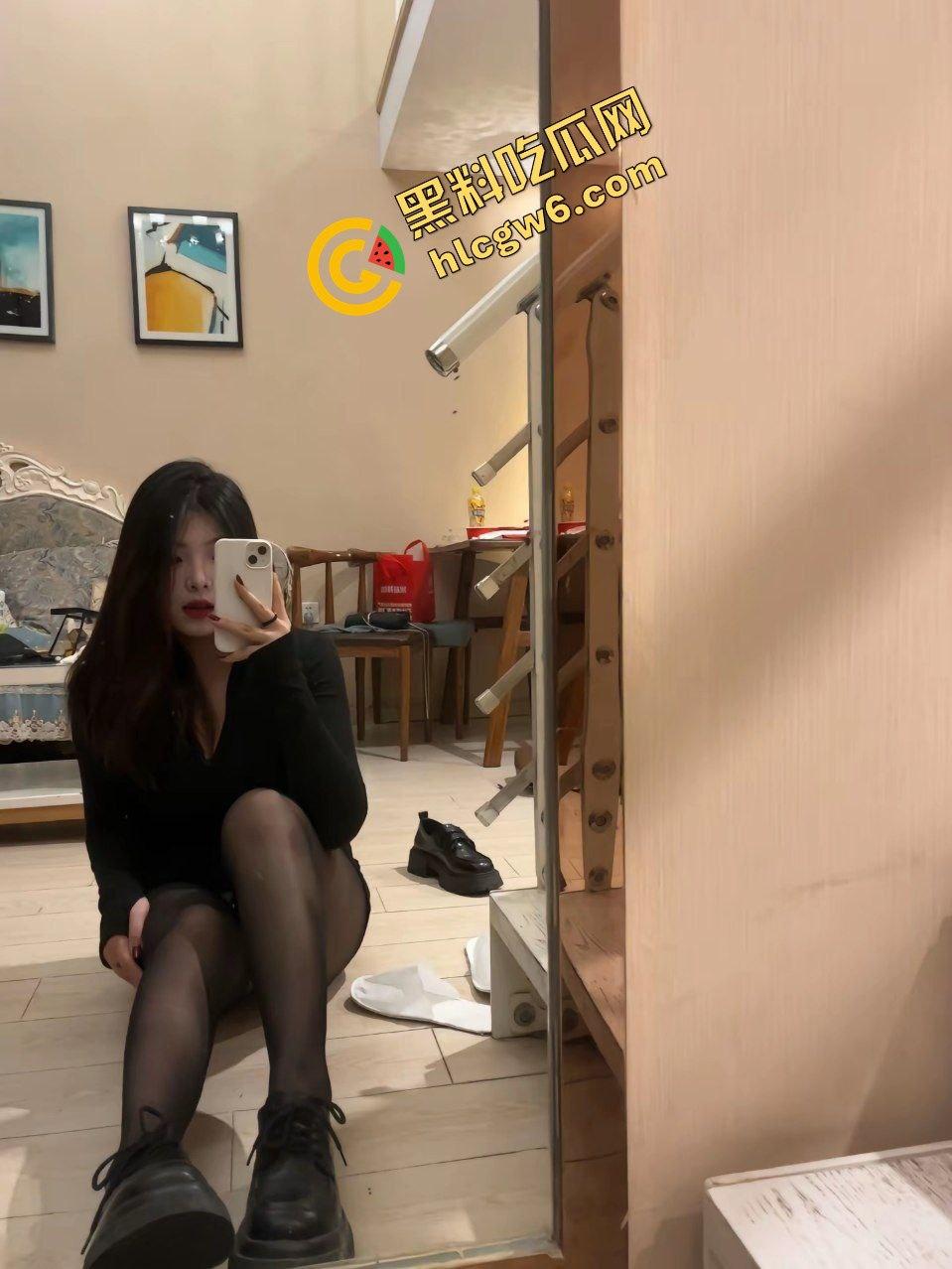 长春科技学院大四肉感反差骚母狗『范敏』口爆大哥激情 后入猛操骚臀至喷水！原创独家流出！