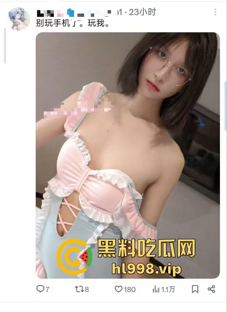 河南狼友嫖学生妹还不付钱!丝袜都干坏了,日完趁妹子趁人家睡觉拿走现金!-6