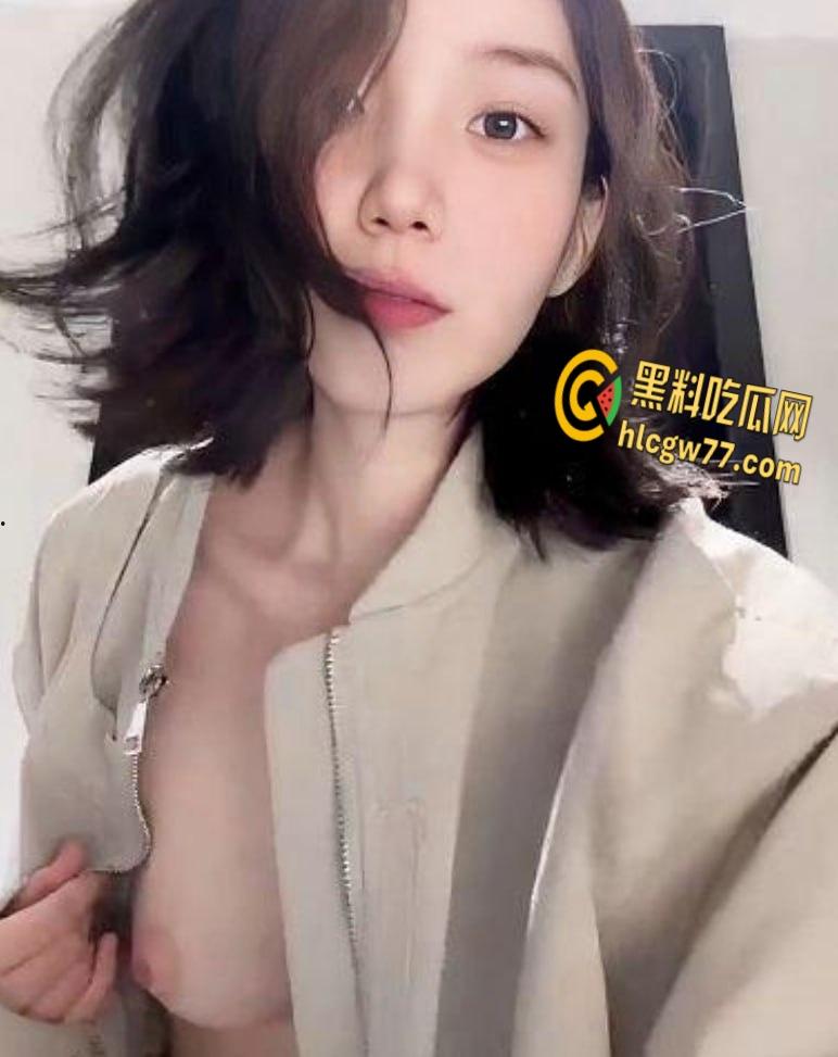 浙江农林校花吴梦鑫惊爆丑闻!清纯女神变金主骚宠,口交颜射看着就泄火 !-3