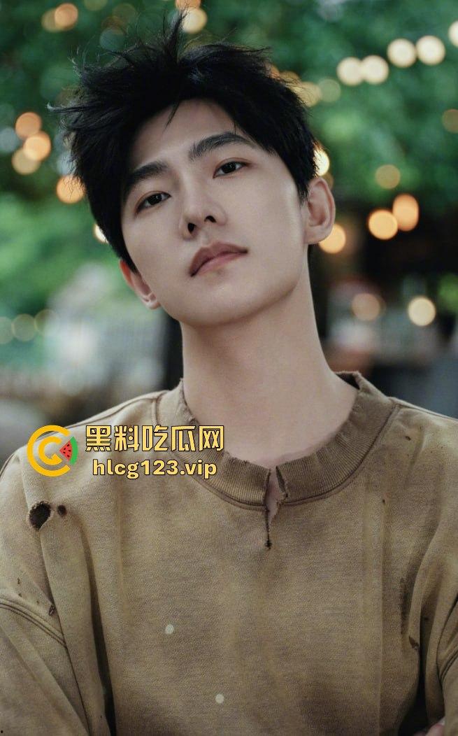 台湾狗仔葛斯齐再曝猛料 杨洋操粉对象竟然是富婆作家顾漫 编剧主演竟然成了炮友,我觉得狗仔是没活了没活硬整-9