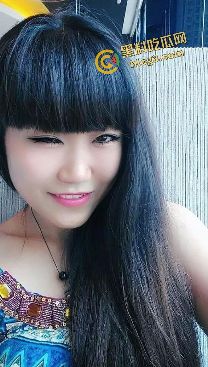 网友投稿曝光自己老婆！丰满淫妻骚母狗后入爆操 肥猪肉便器就该拿来曝光