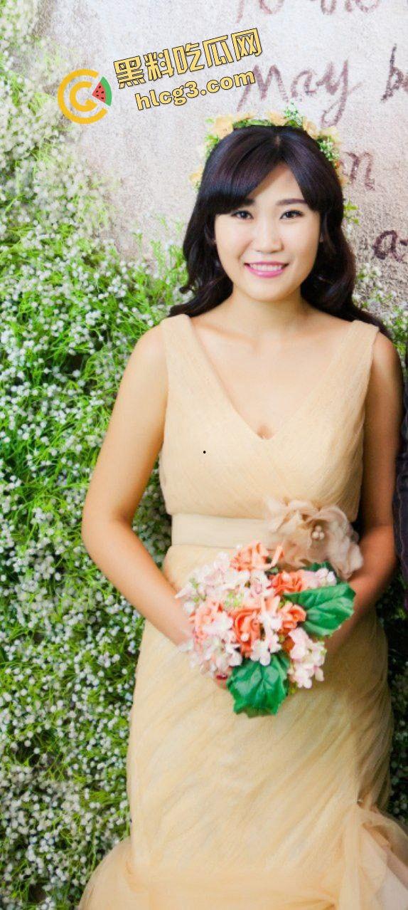 网友投稿曝光自己老婆!丰满淫妻骚母狗后入爆操 肥猪肉便器就该拿来曝光-2