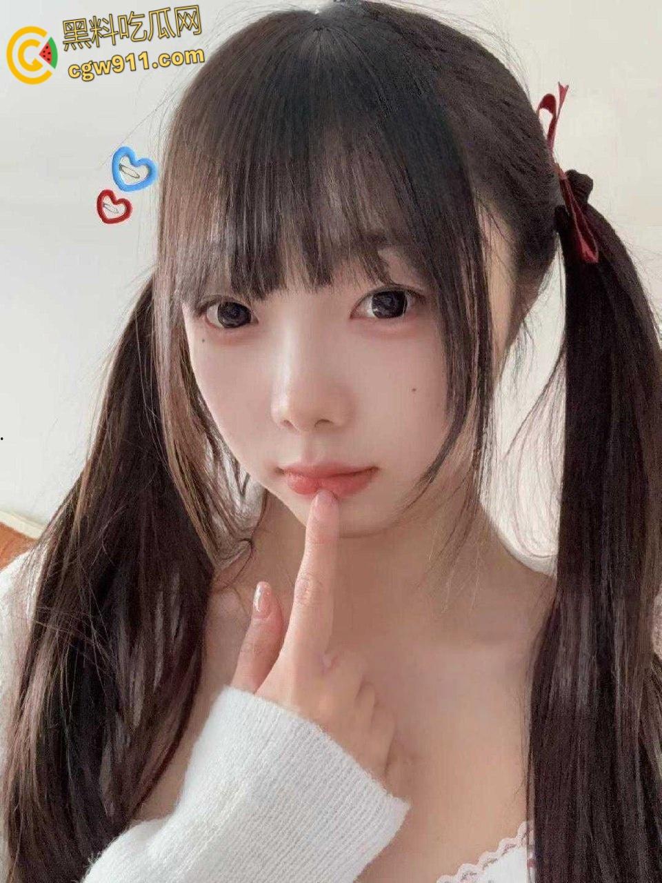 沈阳农业大学研究生【贺芳欣】,被前男友肆意调教无套爆操,玩腻后惨遭抛弃,眼镜妹不仅反差还傻白甜 !-2