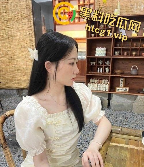 广西反差美女「赵晓玲」被包养真相曝光！奶茶店老板娘人设崩塌！被金主无套抽插叫声撩人！