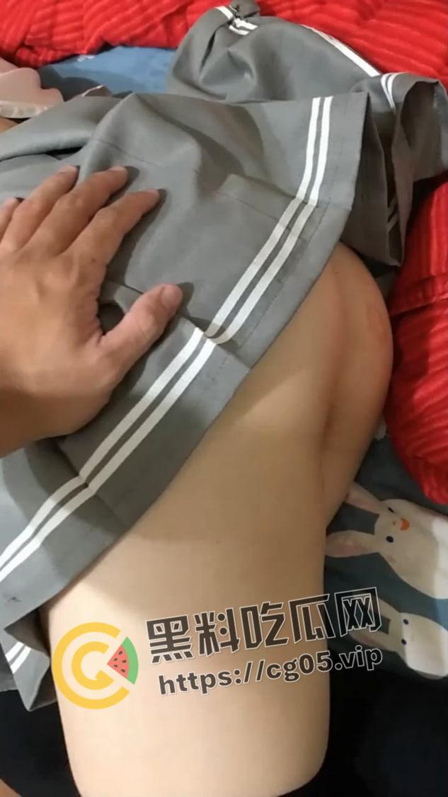 深圳二中【胡慧雯】初中生就写下契约成为母狗性奴 契约内容可谓毁三观 小母狗被调教的相当成功-5