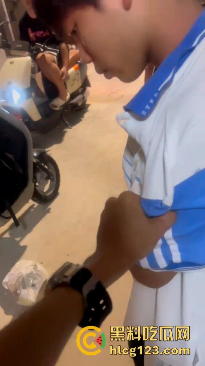 醒醒吧孩子！【汕头金平区】未成年小学生偷外卖被抓现行 人不大胆不小-6
