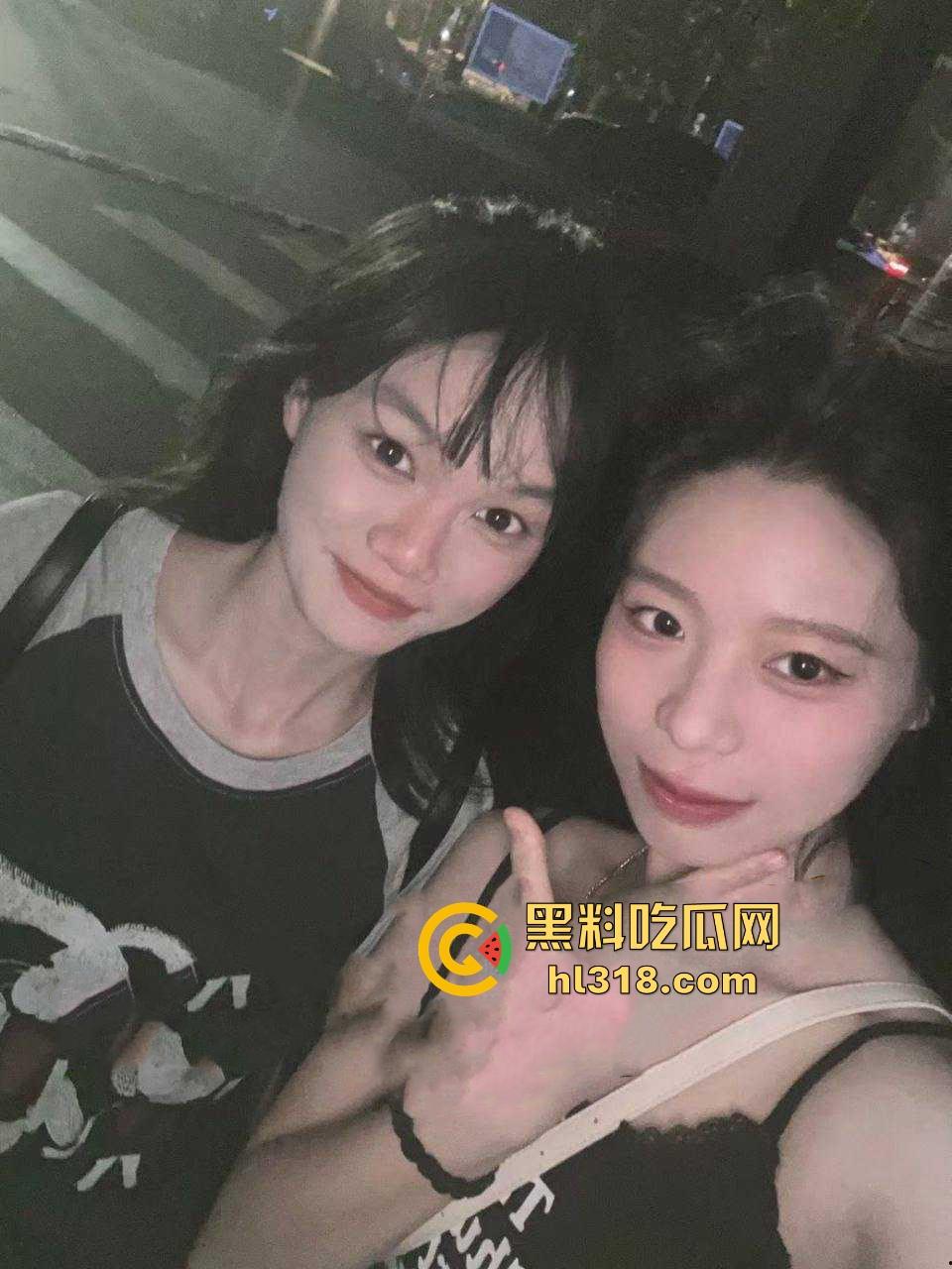 复旦大学清纯学妹【李怡】性爱视频曝光,反差母狗被后入打桩爆操,无套内射叫声无限淫荡!-2