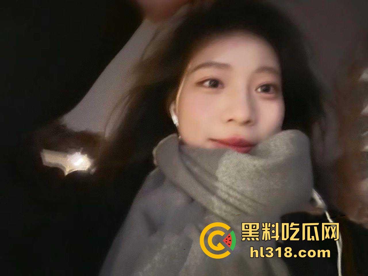 复旦大学清纯学妹【李怡】性爱视频曝光,反差母狗被后入打桩爆操,无套内射叫声无限淫荡!-4