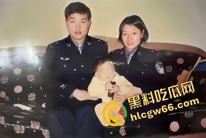 换偶女警【苏静】在凤凰网演讲换偶体验!被公安开除后 和老公开设换偶网站!全网最全黑料!-2