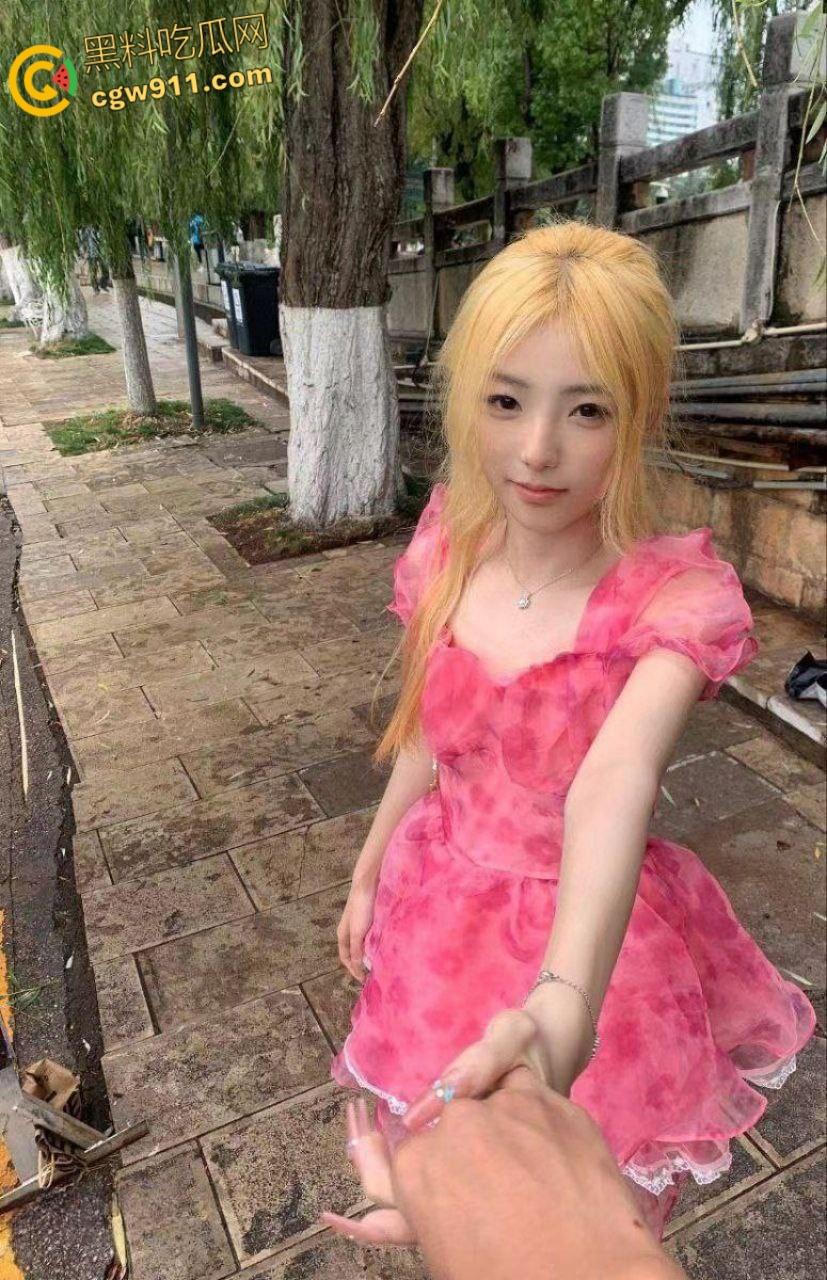 沧州师范学院【吕嘉慧】，刚上大一就被金主爸爸3w包养，jk白丝制服直接给干哭，玩够了直接被曝光炫耀！-5