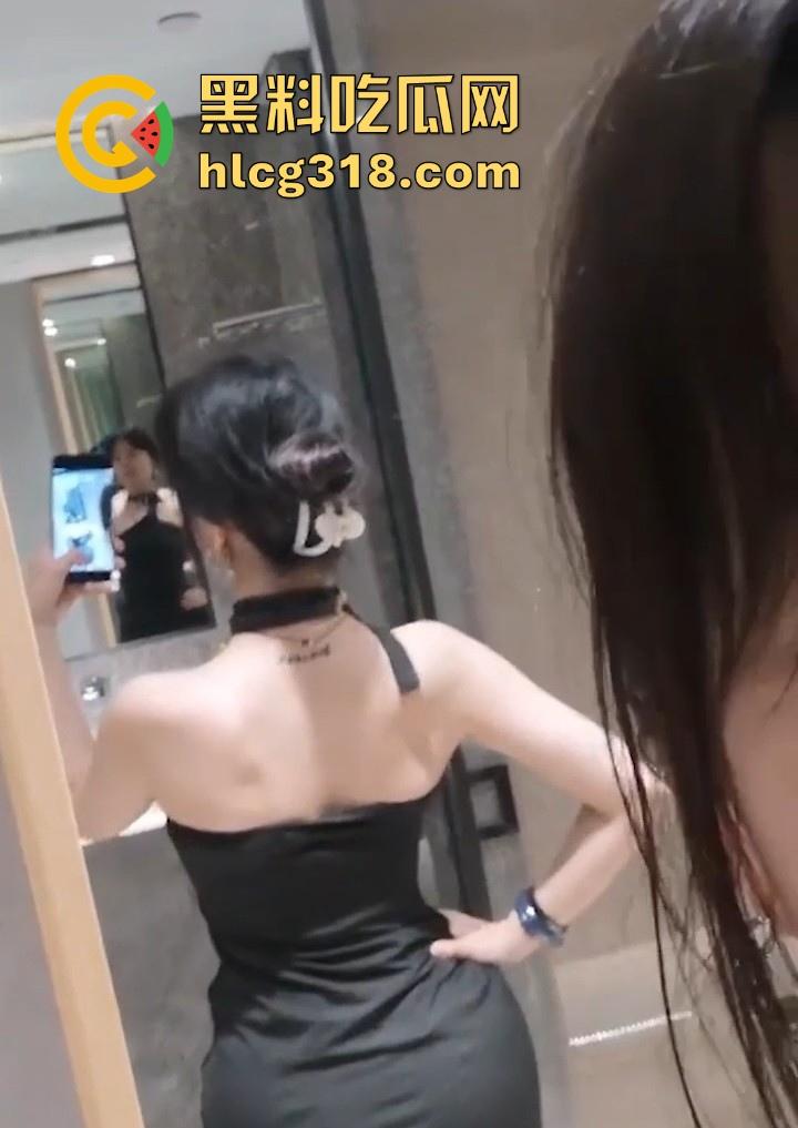 广西职业学院性瘾少女【秦丽丽】清纯萝莉大搞反差,舌钉乳钉装饰身体,心型阴蒂淫荡母狗-5