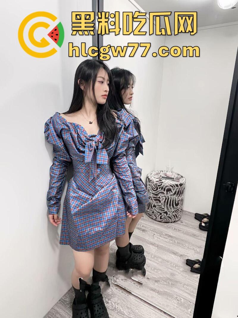 独家爆料 浙江无锡科技职业学院【方诗蕊】私密照流出 口交深喉技术爽翻男友 无套猛烈抽插校花叫不停！