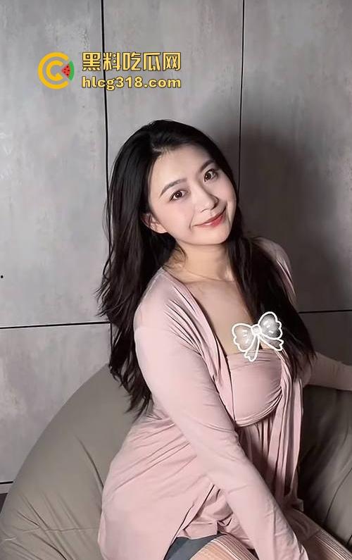 抖音极品微胖网红【都有】约炮金主视频曝光,丰乳肥臀激情后入,紧致蜜穴被猛操 淫叫连连!-4