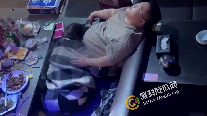 河南滑县 故里音乐餐厅 一对男女在大厅当众口交 不雅事件-6