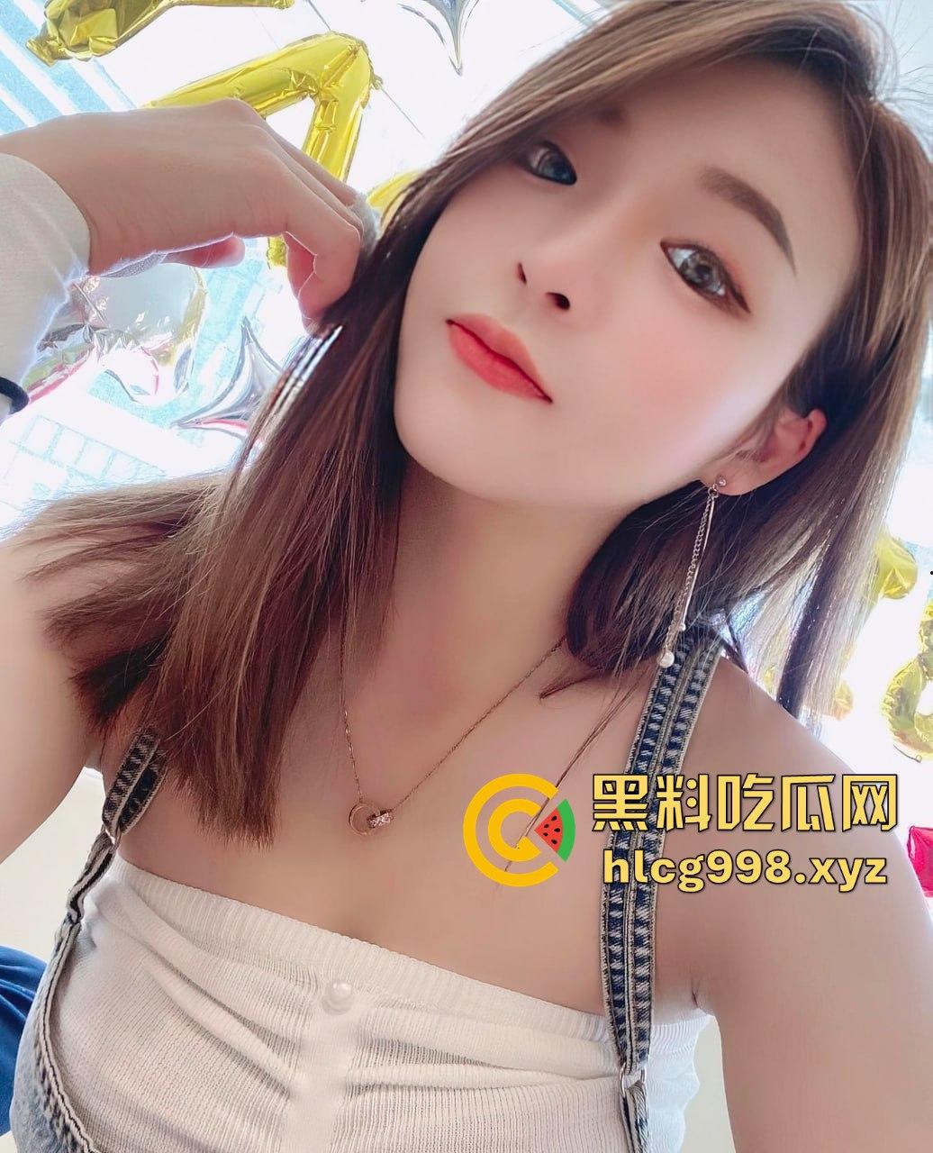 吉林美少女【欧阳依云】居家全裸自拍视频云盘被爆，骚里骚气的身材全曝光！