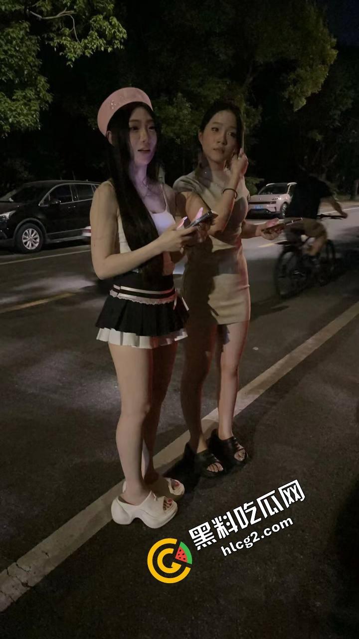 南通金逼骑行媛!崔克专属骚鸡在线加微信 精准定位崔克自行车客户 提供双飞服务-7