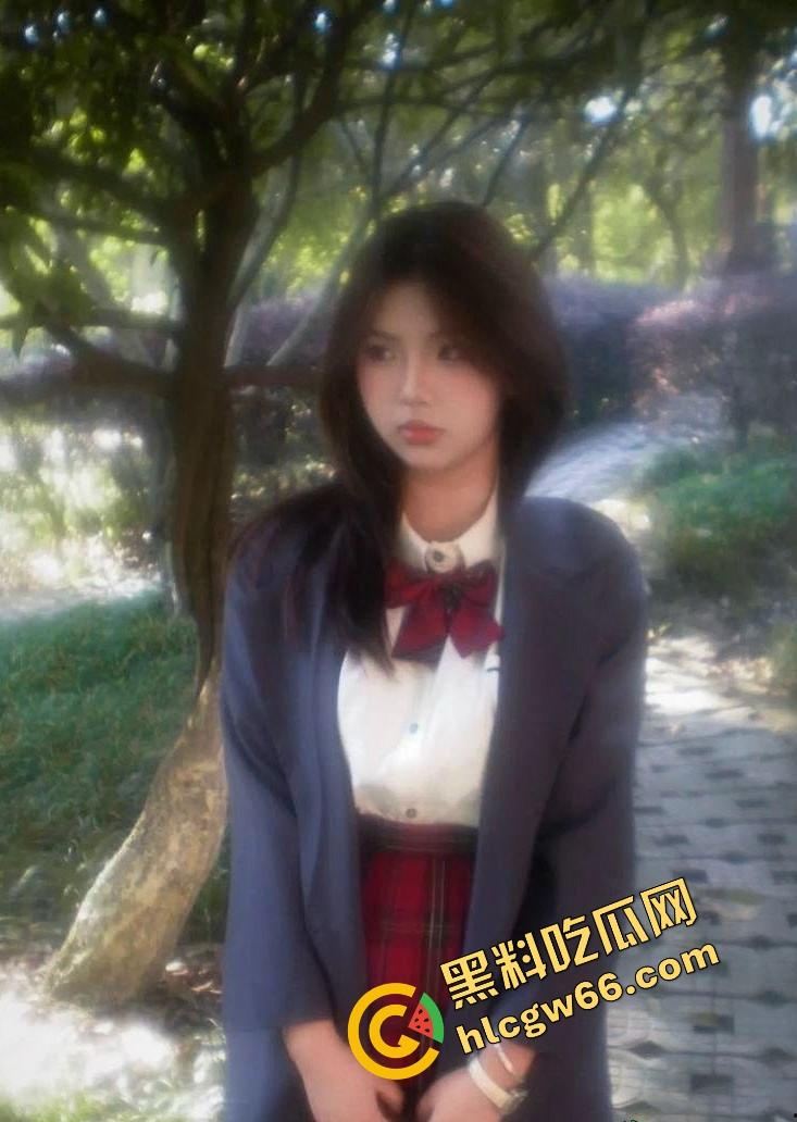 抖音反差嫩妹【宣宣】高颜值清纯女大学生主动献身金主调教,表面人畜无害,实则骚到日夜求炮!-5