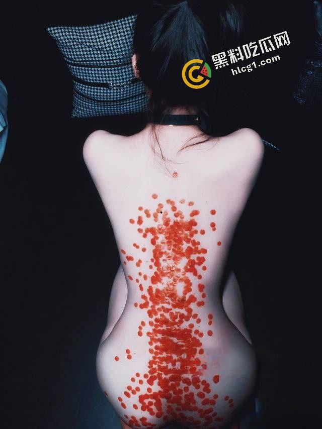 推特顶级SM调教大神『se7en』圈养极品小母狗 定制视频合集！