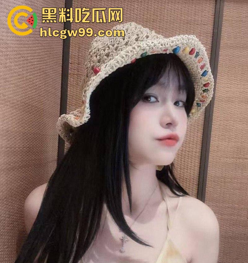 女友网瘾太大怎么办?让她吃鸡巴放松一下,重庆工商学院清纯反差女友【徐馨雯】调教视频泄露曝光!-5