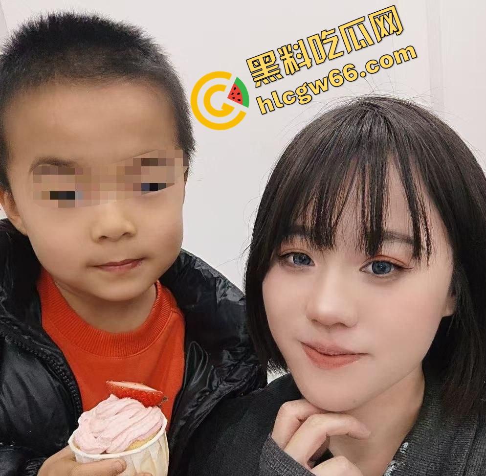 山东聊城反差教师【周红蕊】白天讲课人模狗样，晚上勾搭家长当胯下母狗，染了病还继续约炮，逼洞都发烫还不关门！