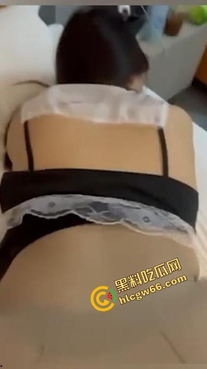 山东聊城反差教师【周红蕊】白天讲课人模狗样，晚上勾搭家长当胯下母狗，染了病还继续约炮，逼洞都发烫还不关门！-7