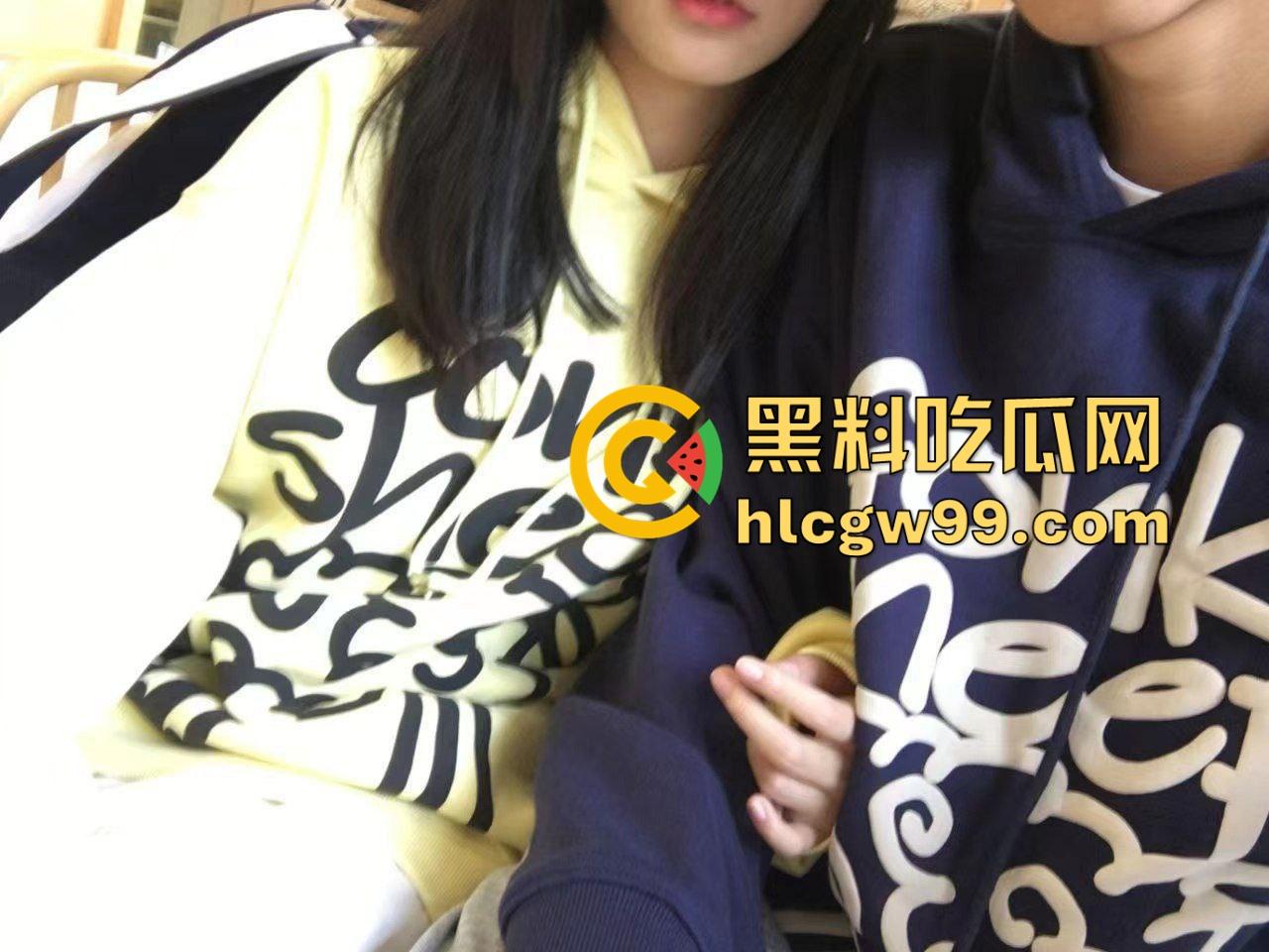 浙江中医药大学嫩妹【孙婷沅】被金主3W包养,JK制服黑丝酒店狂插,假装害羞却爽到欲仙欲死!-3