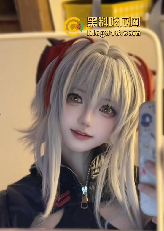 给cos小仙女『一只妖妹』抹油嫩得出水,油光水滑一抹就想咬一口,这才是拍片的正确打开方式!-6