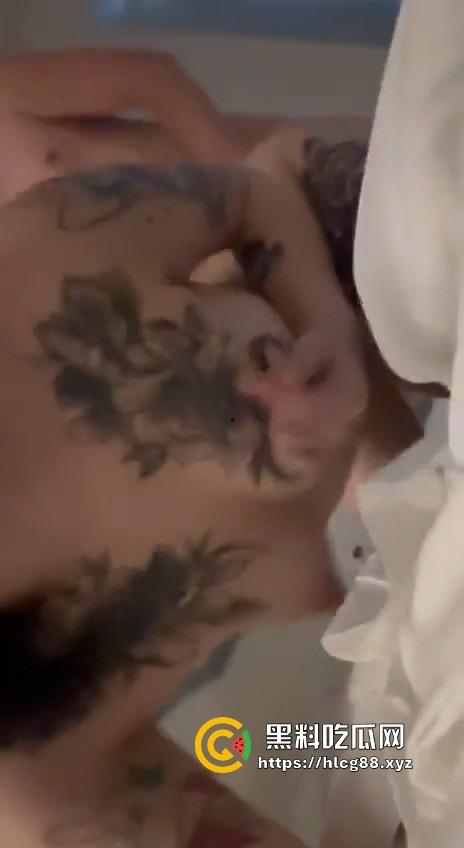 河北精神小妹【向如意】变骚符文婊,骚穴被捅得稀碎!身材辣眼姿势下贱,看的想冲她浪洞!-7