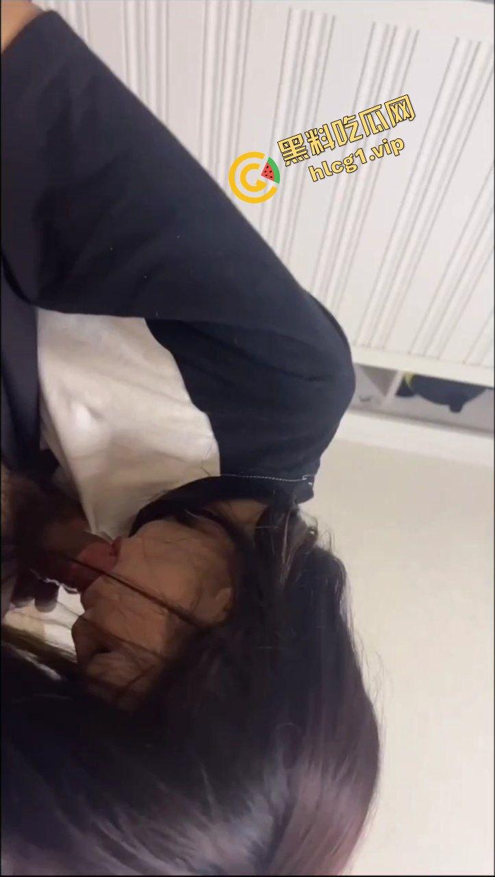 女高中生嫩妹杀手『奔驰哥』钞能力斩获无数清纯少女 包养各种中出爆操！